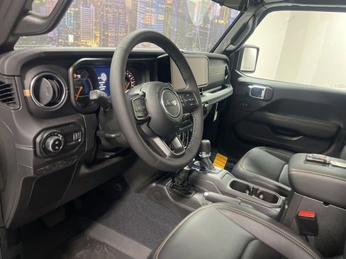 New 2025 Jeep Gladiator Sport image 9