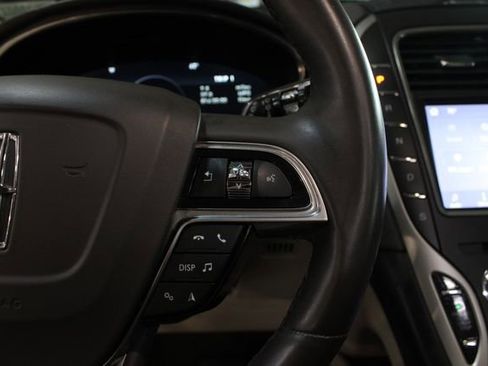 Used 2020 Lincoln Nautilus Reserve w/ Equipment Group 201A image 14