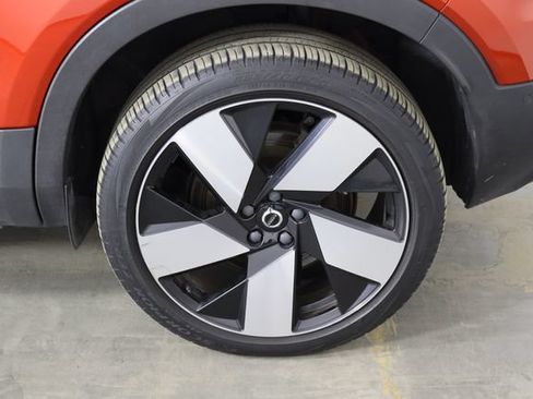 Used 2023 Volvo C40 P8 Recharge Plus w/ Protection Package Premier AWD/4WD image 38