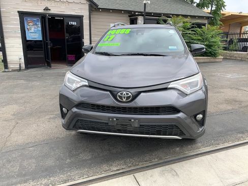 Used 2017 Toyota RAV4 SE FWD image 8