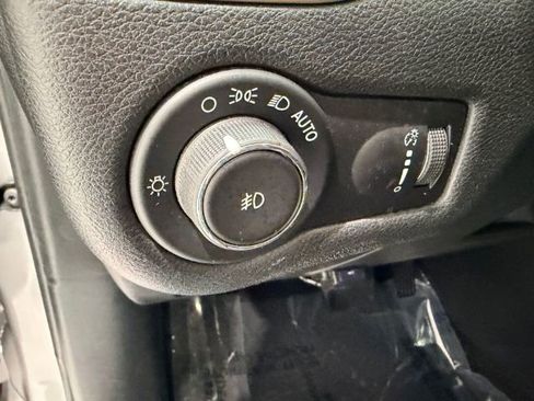 Used 2018 Jeep Cherokee Latitude image 42