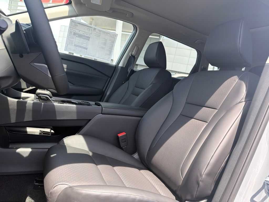 New 2026 Nissan Rogue Dark Armor AWD/4WD image 10