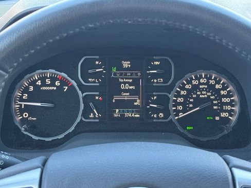 Used 2021 Toyota Tundra Limited w/ Limited Premium Package AWD/4WD image 8