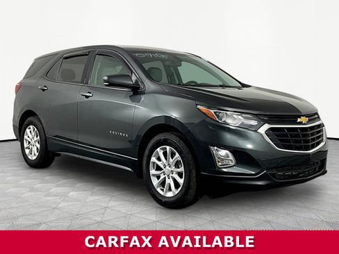 Used 2019 Chevrolet Equinox LS w/ LS Convenience Package FWD image 3
