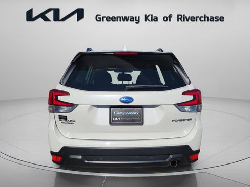 Used 2023 Subaru Forester Limited image 5