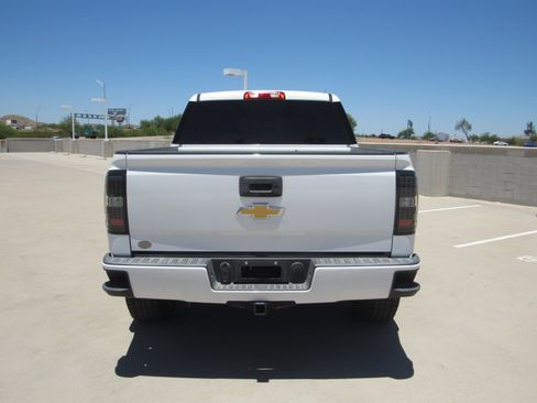 Used 2018 Chevrolet Silverado 1500 LT w/ All Star Edition AWD/4WD image 7