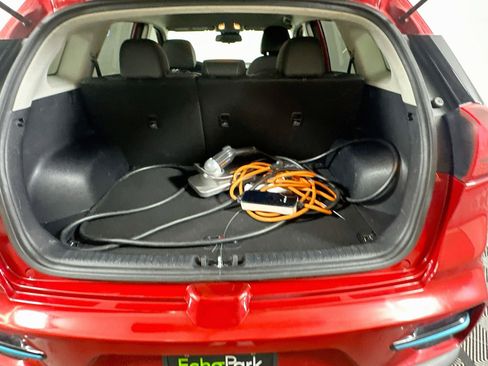 Used 2022 Kia Niro EX FWD image 27