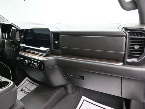 Used 2024 Chevrolet Silverado 2500 LT AWD/4WD image 36