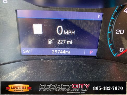 Used 2022 GMC Canyon Denali image 10