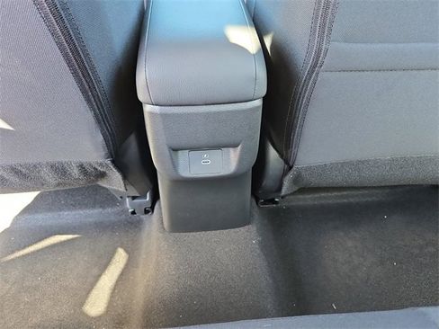 New 2025 Nissan Versa SR w/ Trunk Package image 18