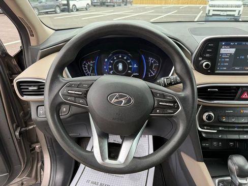 Used 2019 Hyundai Santa Fe SEL FWD image 16