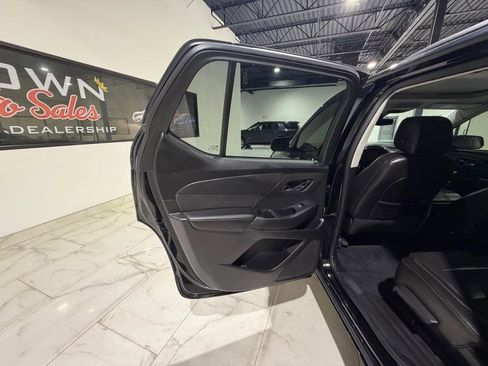 Used 2021 Chevrolet Traverse Premier w/ Redline Edition image 30