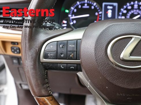 Used 2017 Lexus ES 350 w/ Navigation System Package FWD image 15