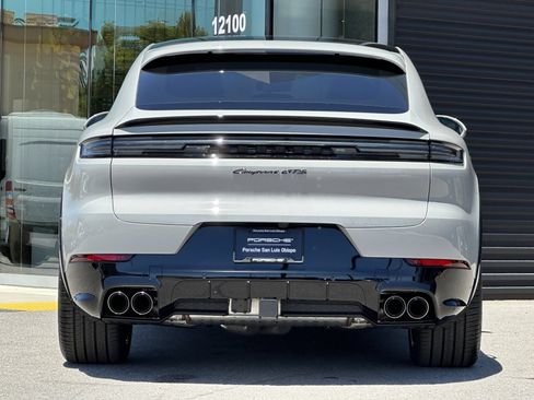 New 2026 Porsche Cayenne GTS AWD/4WD image 7