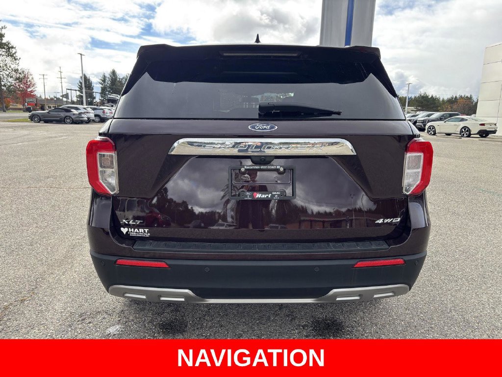 Used 2023 Ford Explorer XLT w/ Equipment Group 202A AWD/4WD image 4