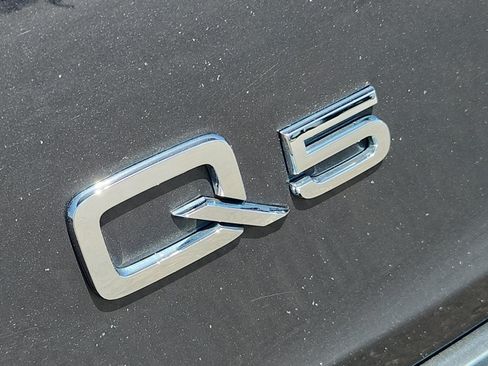 Used 2019 Audi Q5 2.0T Premium Plus w/ Premium Plus Package AWD/4WD image 23