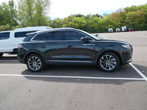 Used 2023 Lincoln Nautilus Reserve AWD/4WD image 4