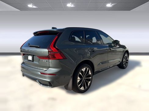 New 2026 Volvo XC60 B5 Plus w/ Protection Package Premier AWD/4WD image 9