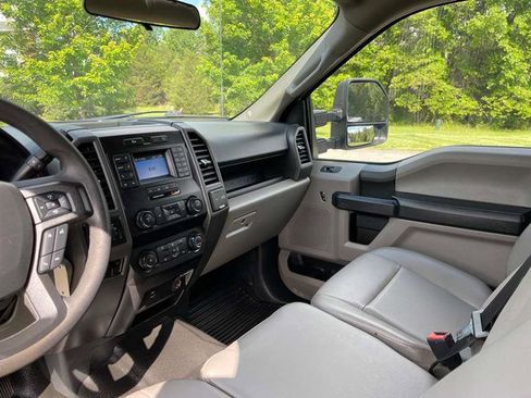 Used 2022 Ford F250 XL w/ Power Equipment Group AWD/4WD image 88