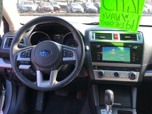 Used 2017 Subaru Legacy 2.5i Limited image 16