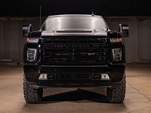 Used 2021 Chevrolet Silverado 2500 LTZ w/ LTZ Plus Package image 2