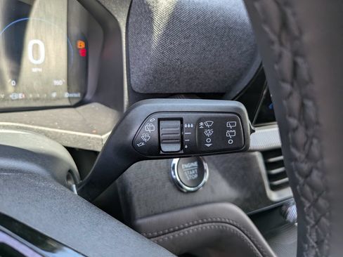 Used 2026 Ford Explorer Platinum RWD image 35