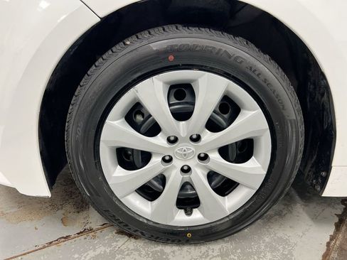 Used 2023 Toyota Corolla LE FWD image 26
