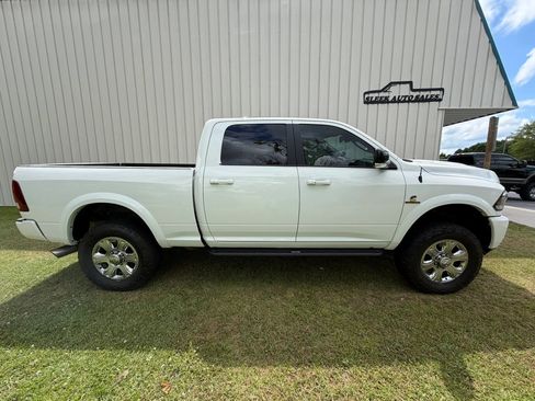 Used 2018 RAM 2500 Laramie w/ Sport Appearance Group AWD/4WD image 6