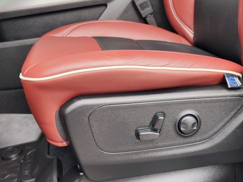 Used 2025 RAM 1500 Lone Star AWD/4WD image 24