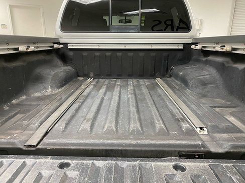 Used 2017 Nissan Frontier SV w/ SV Value Truck Package image 18