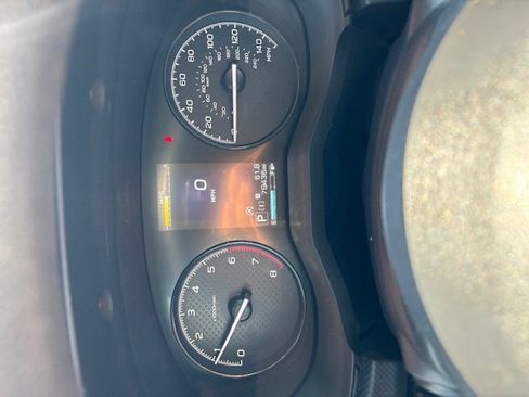 Used 2022 Subaru Forester 2.5i image 9