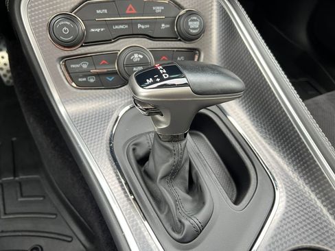 Used 2018 Dodge Challenger SRT Hellcat image 25