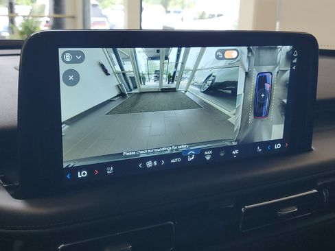 Certified 2025 Lincoln Aviator Reserve w/ Jet Appearance Package AWD/4WD image 17