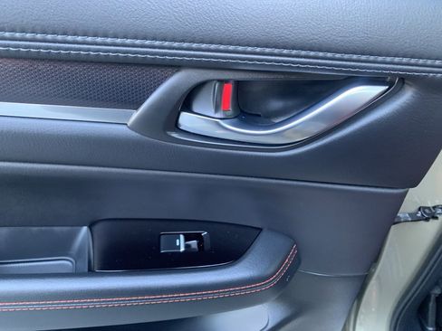 Used 2024 MAZDA CX-5 Carbon Edition image 23