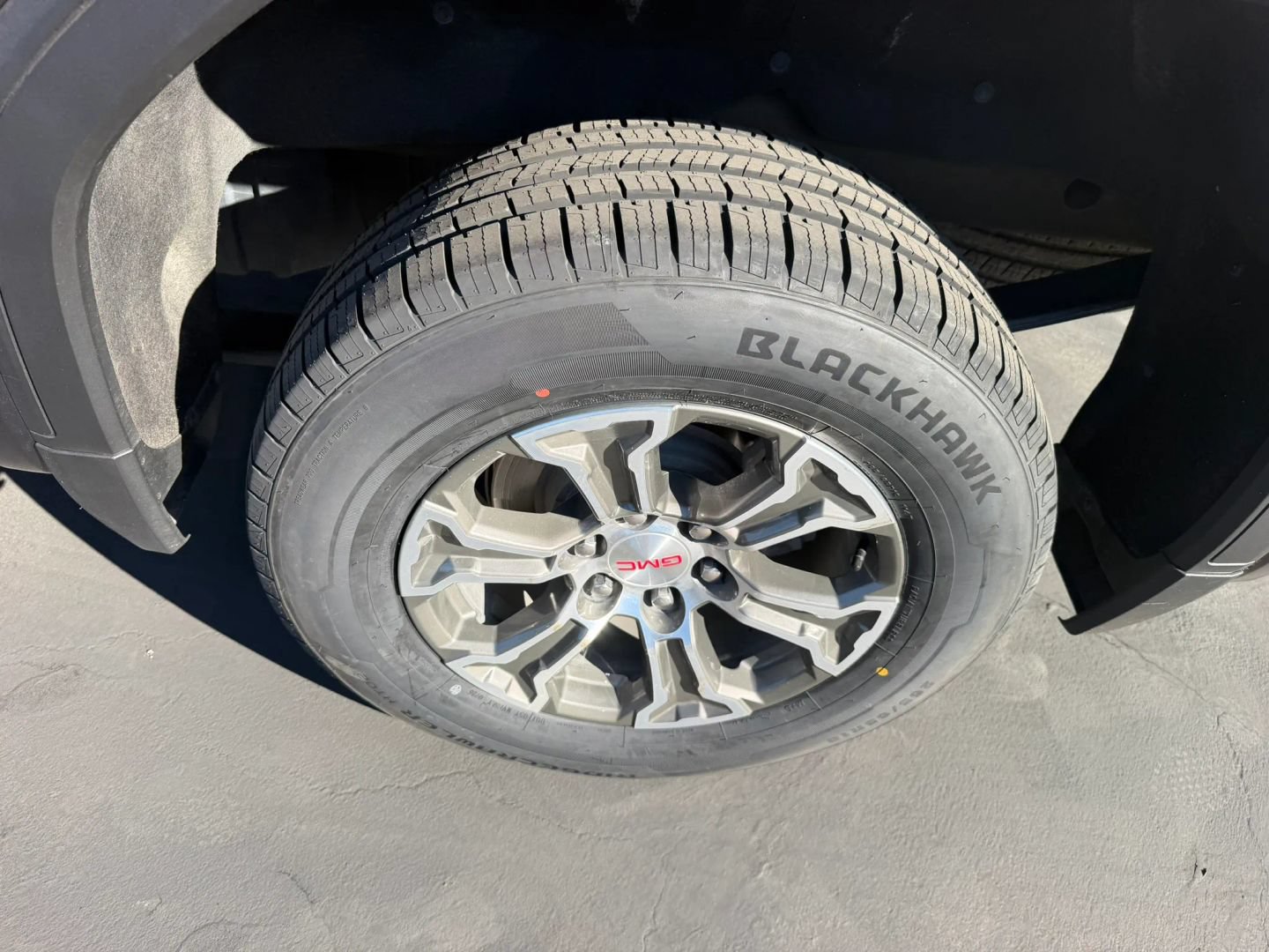 Used 2025 GMC Sierra 1500 SLT AWD/4WD image 31