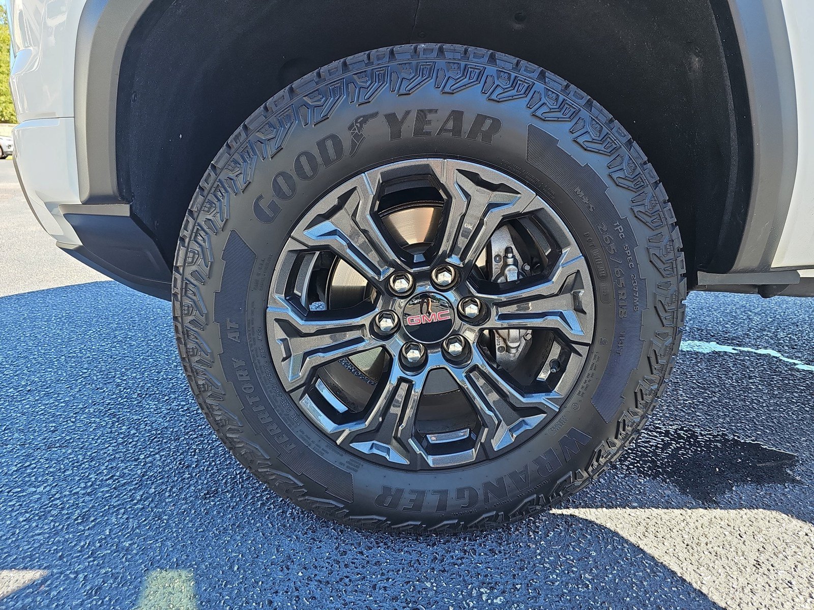 Used 2025 GMC Canyon Elevation RWD image 35