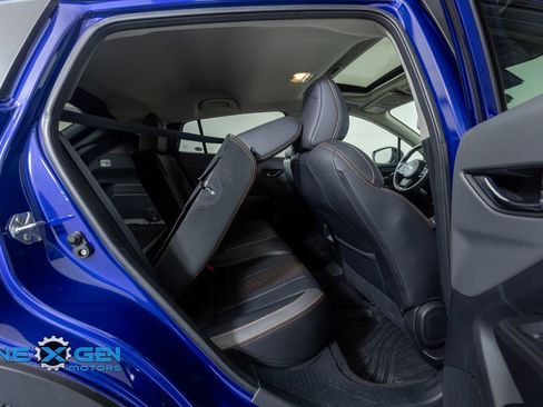 Used 2024 Subaru Crosstrek 2.5i Limited AWD/4WD image 36