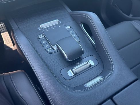 New 2026 Mercedes-Benz GLS 450 4MATIC image 30