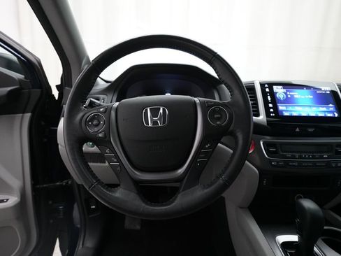 Used 2017 Honda Pilot EX-L image 4