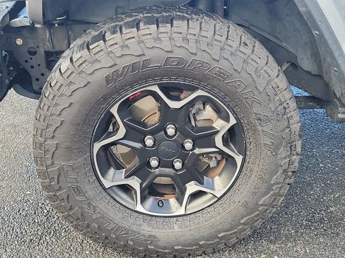 Used 2020 Jeep Wrangler Unlimited Rubicon w/ Quick Order Package 28Y Recon image 10