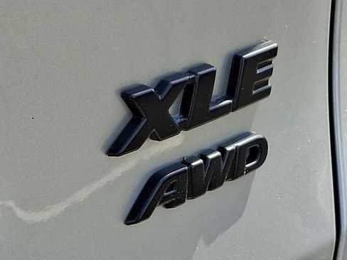 Certified 2022 Toyota RAV4 XLE AWD/4WD image 18