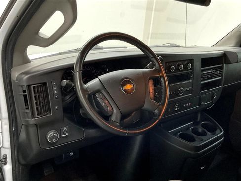 Used 2021 Chevrolet Express 2500 w/ Driver Convenience Package RWD image 9