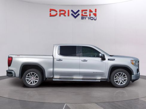 Used 2021 GMC Sierra 1500 SLT w/ X31 Off-Road Package AWD/4WD image 6