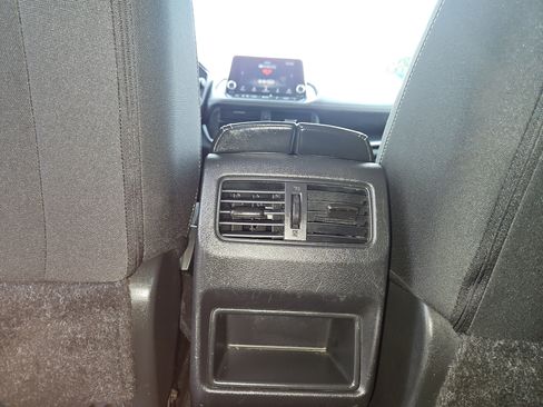 Used 2023 Nissan Rogue S image 20