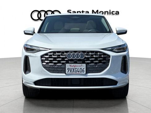 Used 2025 Audi Q5 Premium w/ Convenience Package AWD/4WD image 10