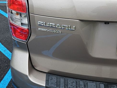Used 2015 Subaru Forester 2.5i Premium w/ All-Weather Package AWD/4WD image 5