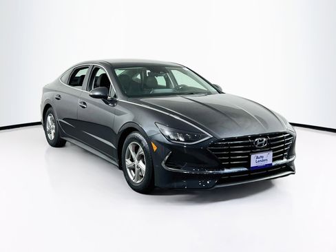 Used 2021 Hyundai Sonata SE FWD image 3