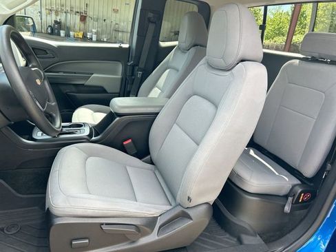 Used 2018 Chevrolet Colorado W/T w/ WT Convenience Package AWD/4WD image 17
