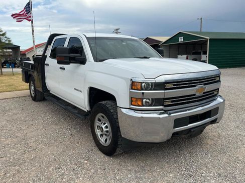 Used 2018 Chevrolet Silverado 3500 W/T w/ WT Convenience Package AWD/4WD image 3