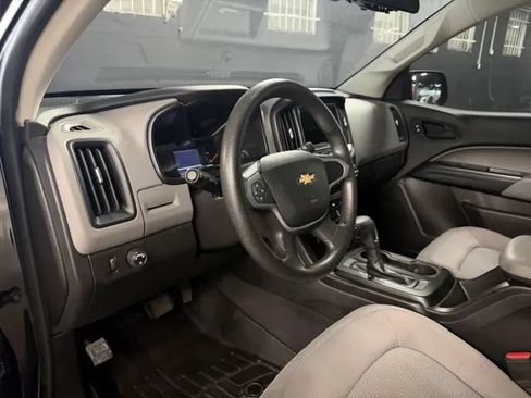 Used 2019 Chevrolet Colorado W/T w/ Custom Special Edition RWD image 9